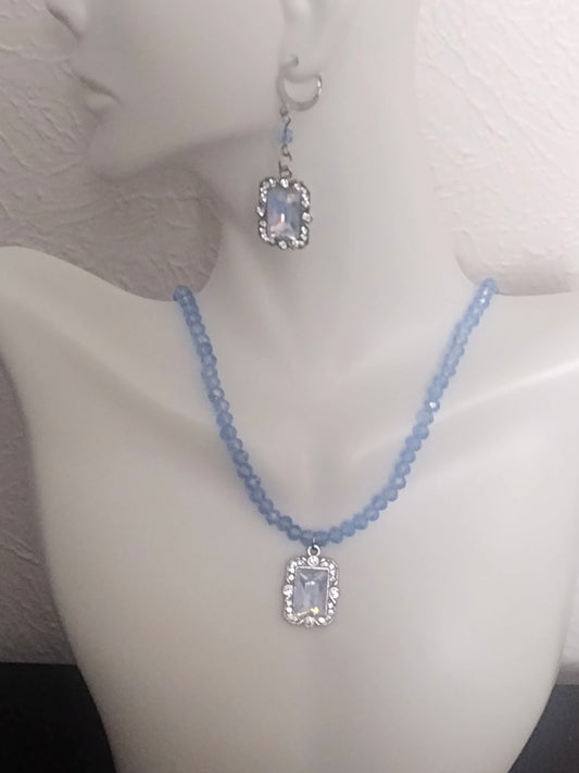 “Arctic Glamour” Glass Bead Necklace , Magnetic Clasp, Silver Stainless Steel, 2 Colors