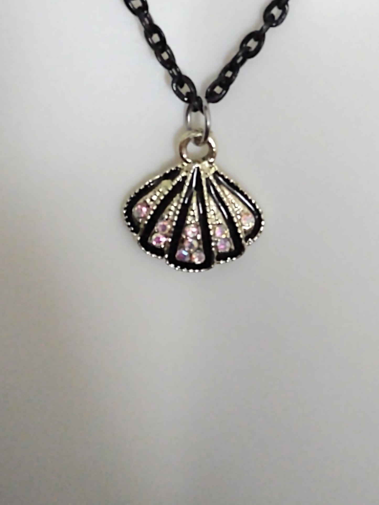 "Rhinestone Shells" Colored Chain Seashell Necklace, Stainless Steel, Magnetic Clasp