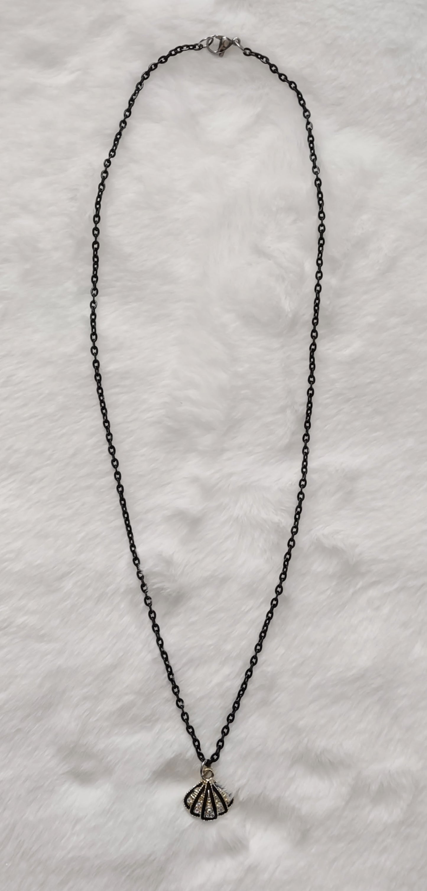 "Rhinestone Shells" Colored Chain Seashell Necklace, Stainless Steel, Magnetic Clasp