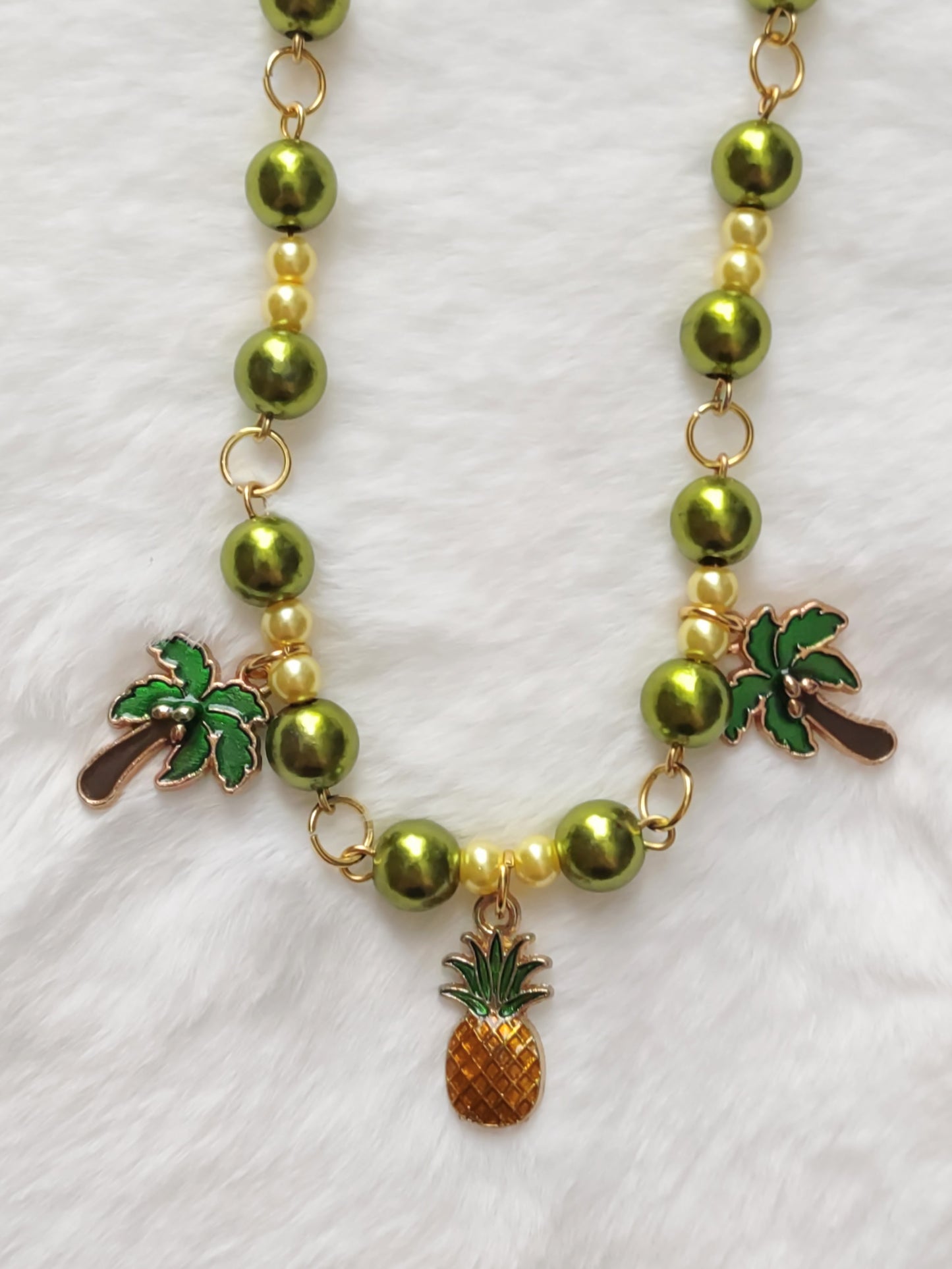 "Palm Beach" Green Pearl Bead Clavicle Necklace, Gold Stainless Steel, Magnetic Clasp